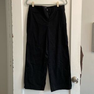 Loft Curvy High Rise Wide Leg Crop Black Pants. Size: 4